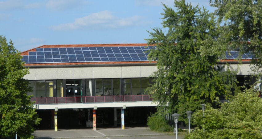 Photovoltaikanlage auf dem Schulzentrum